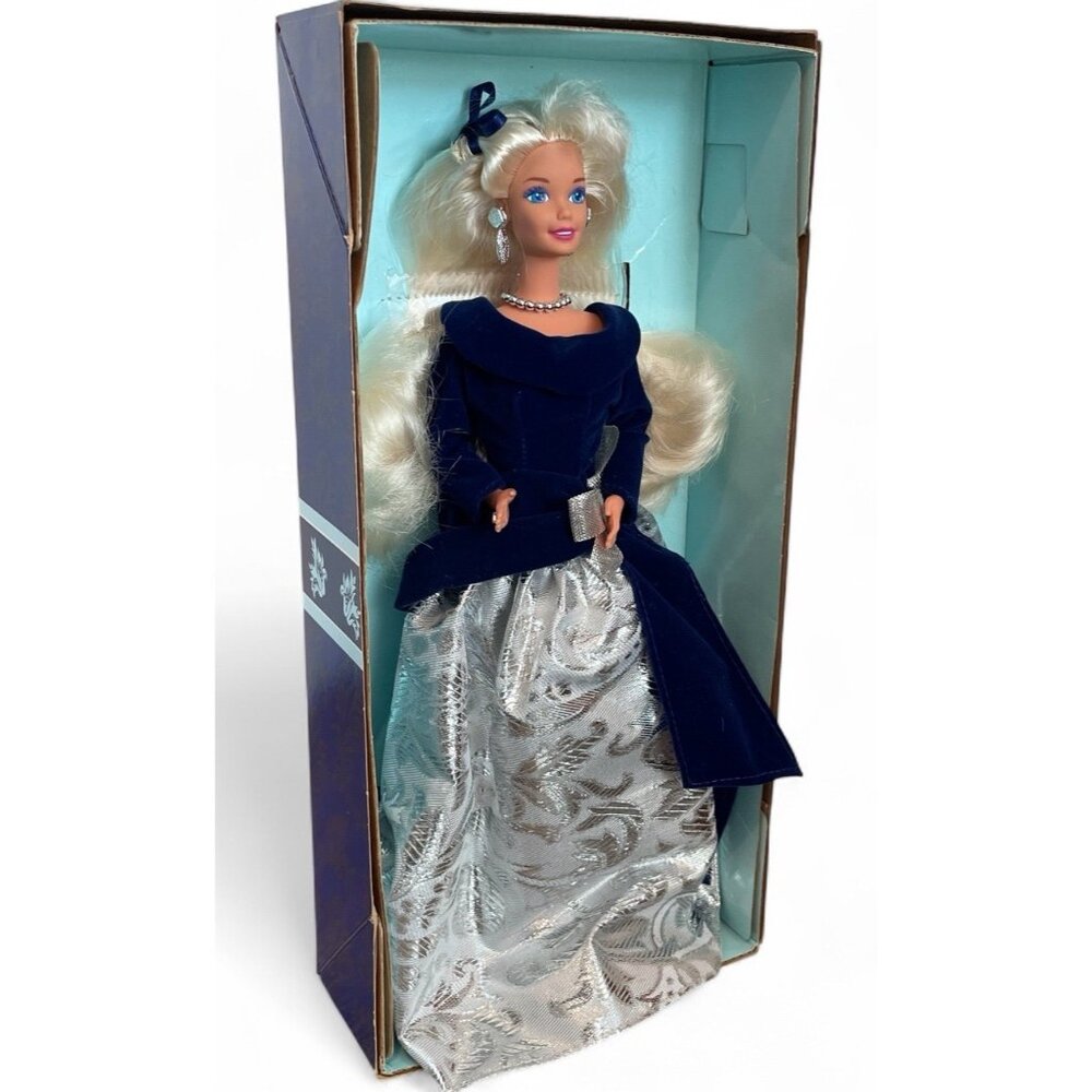 Mattel Barbie Doll Winter Velvet Special Edition 1995 First In A Series NRFB - Picture 3 of 8